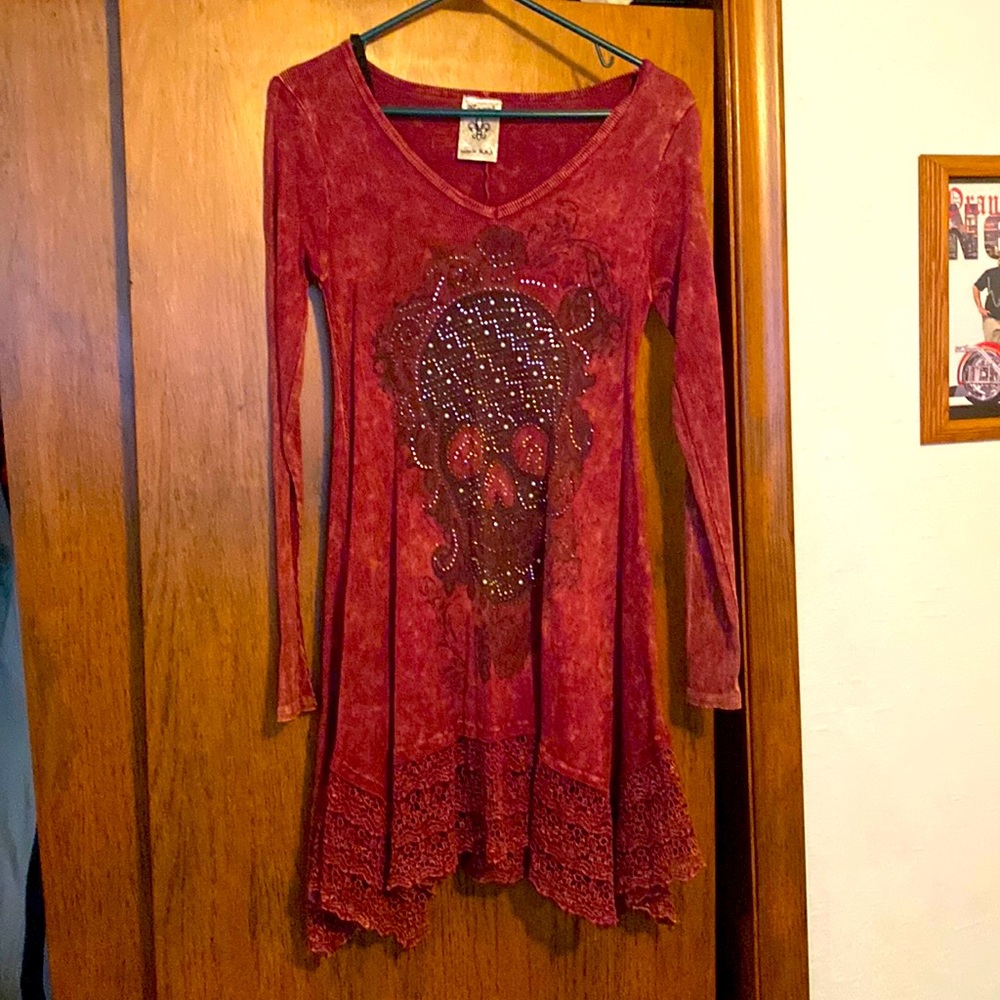 Long skull studded and lace long sleeve